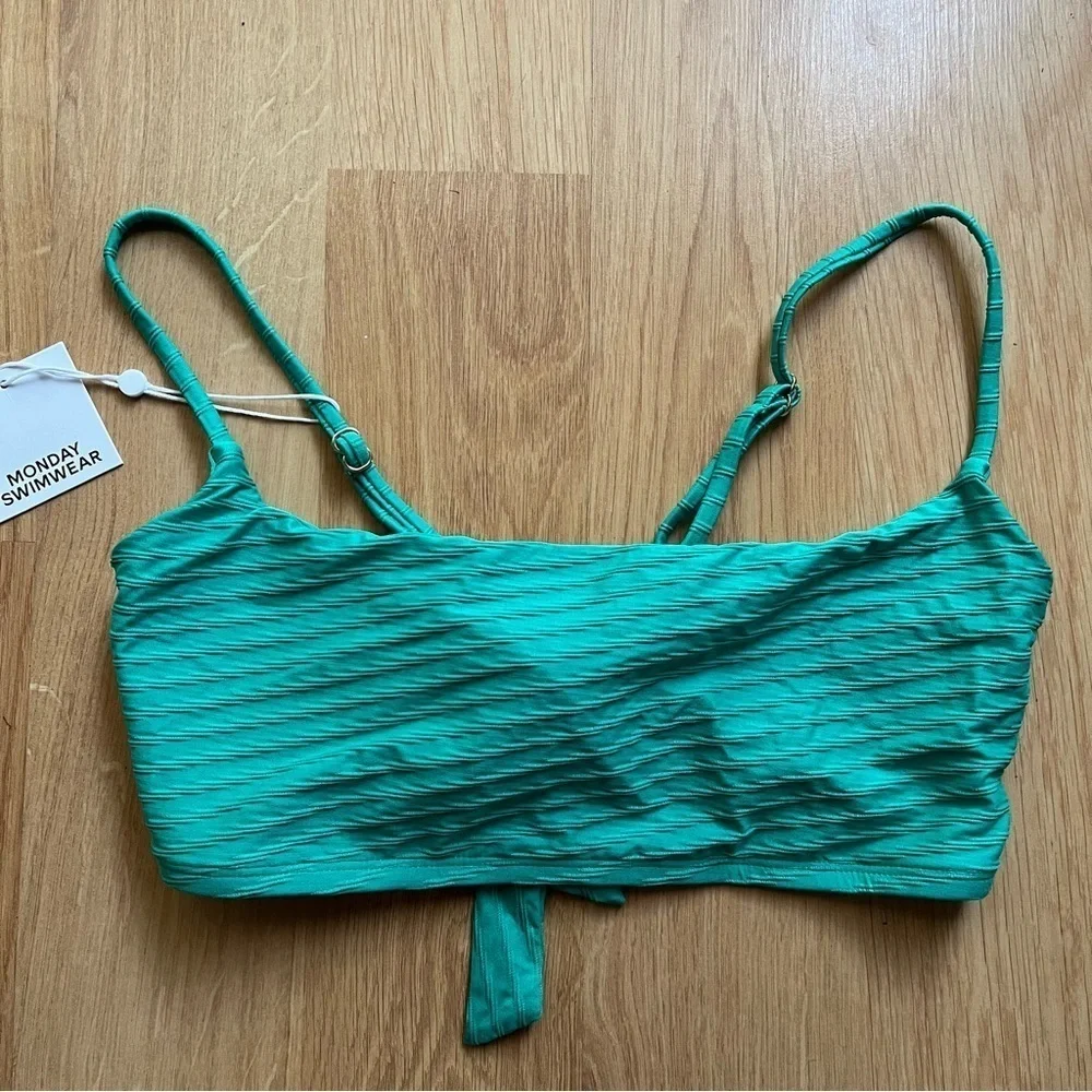 Monday swimwear Bahamas top in jade size V XL GREEN TIE BACK